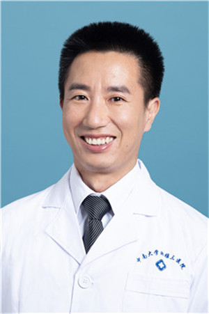 李小波